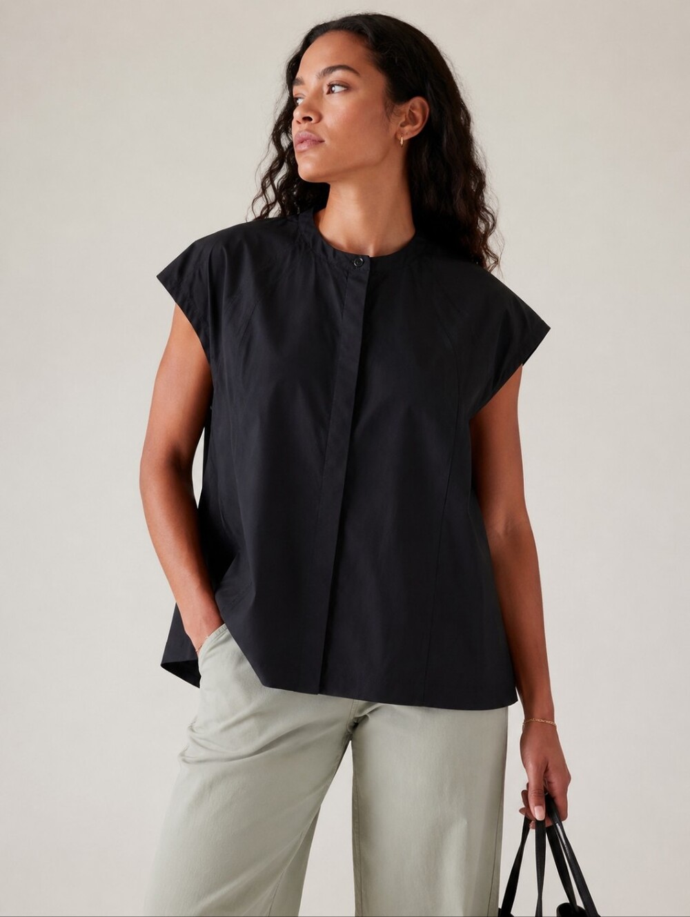Athleta Performance Poplin Popover Top Black Oversized A-Line UPF 50+ M